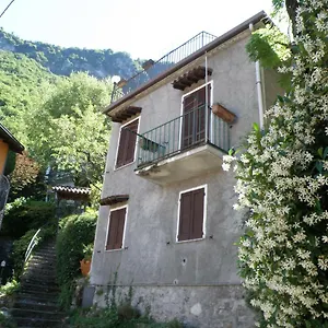 Casa Cubo Holiday home Varenna